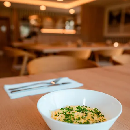 Mlýnická Zahrada Hotel 4*